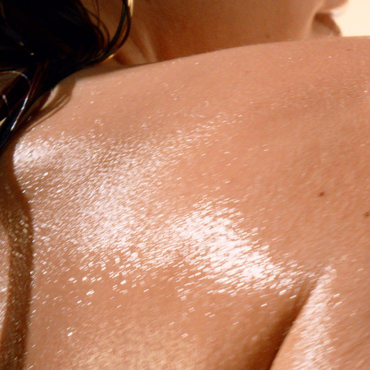 SKIN IS MORE
RADIANT, GLOWING