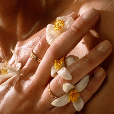 SKIN FEELS SOFTER,
SUPPLER & COMFORTABLE