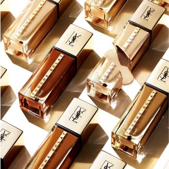YSL トゥーチェ ECLAT グローバル コンパクト B10 Yves Saint Laurent YSL Touche Eclat Glow-Pact Compact