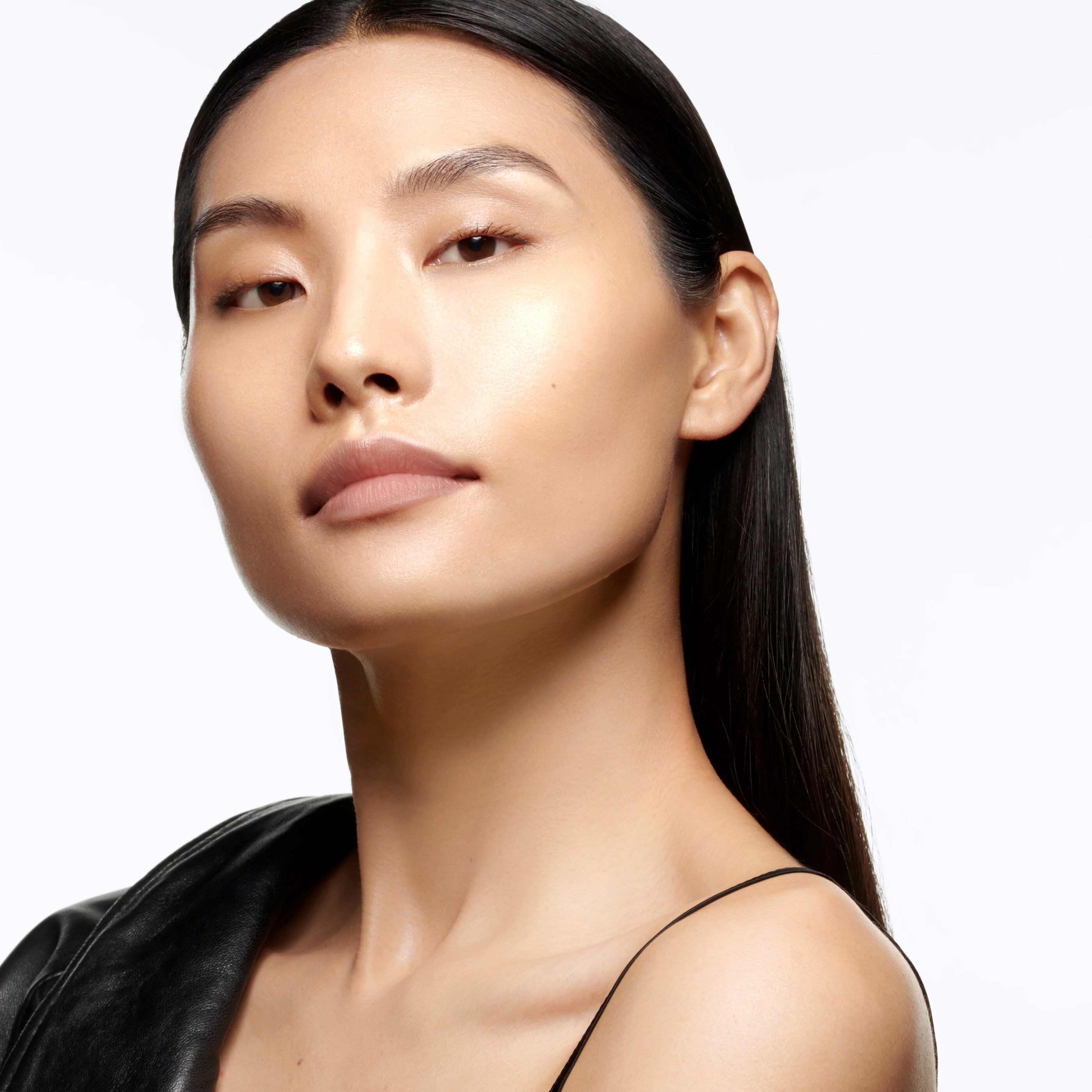 Touche Eclat Glow-Pact Cushion Foundation