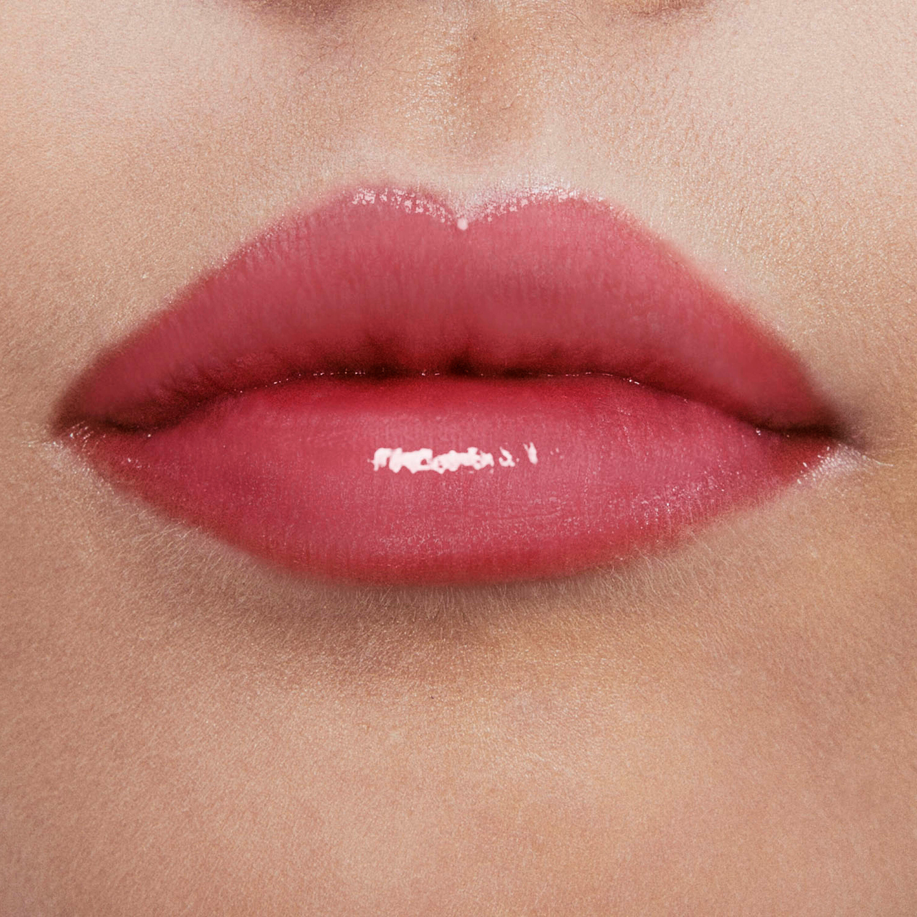YSL LOVESHINE CANDY GLOW