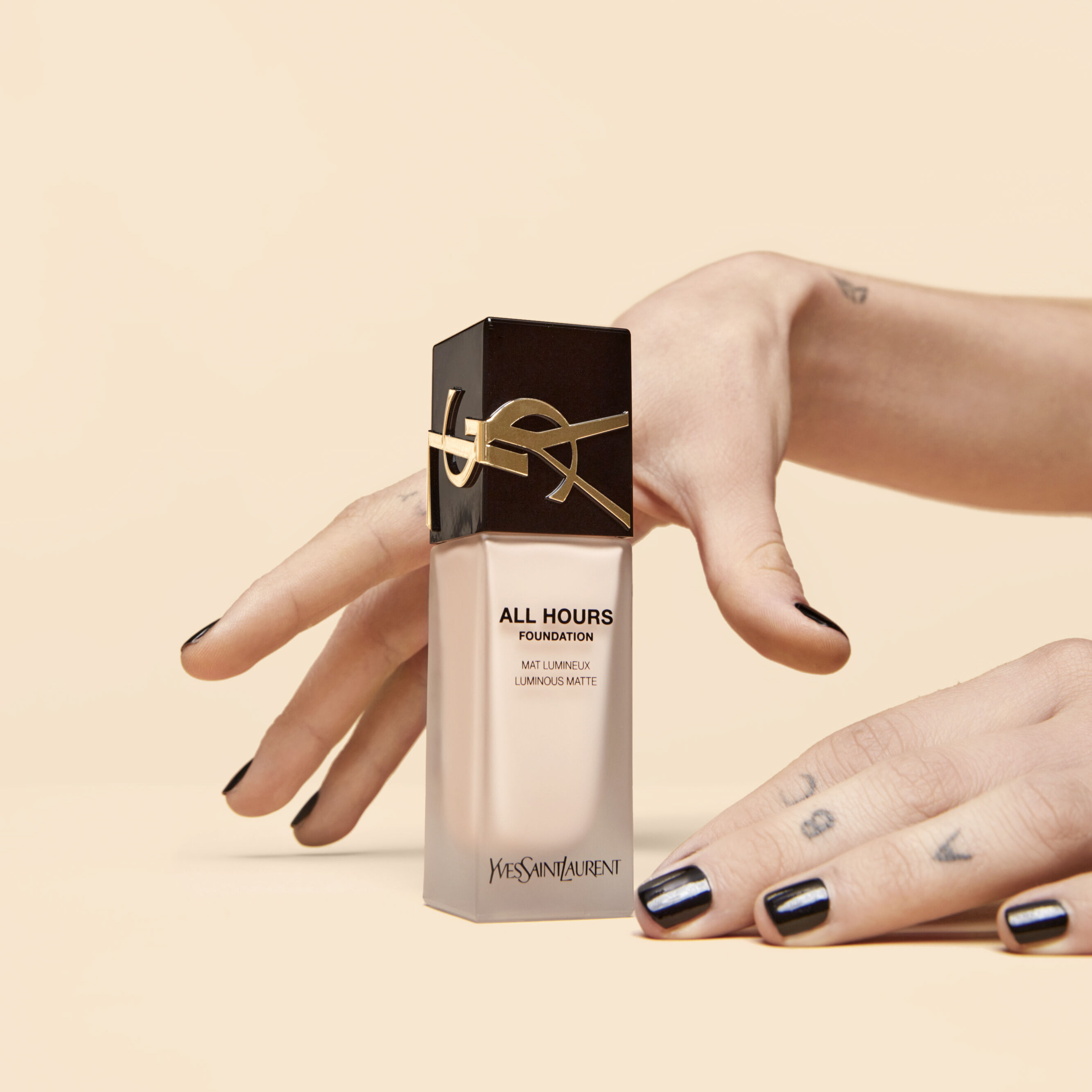 Foundation outlet saint laurent