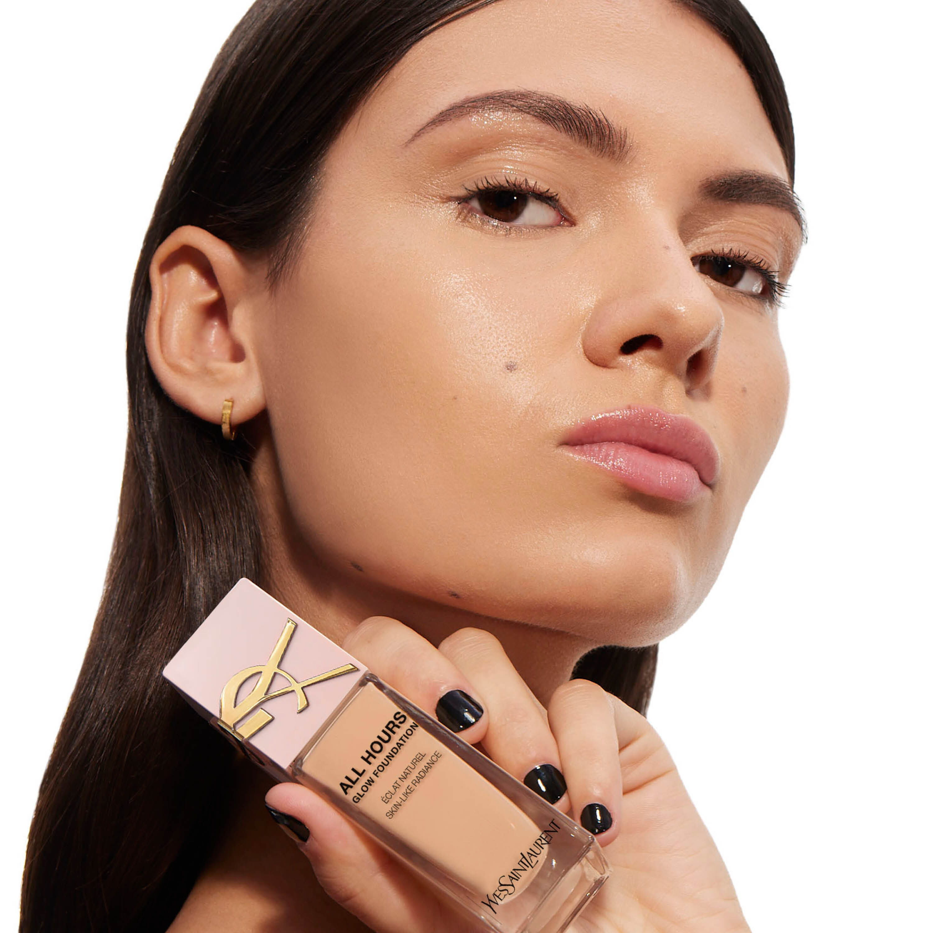 ALL HOURS GLOW FOUNDATION