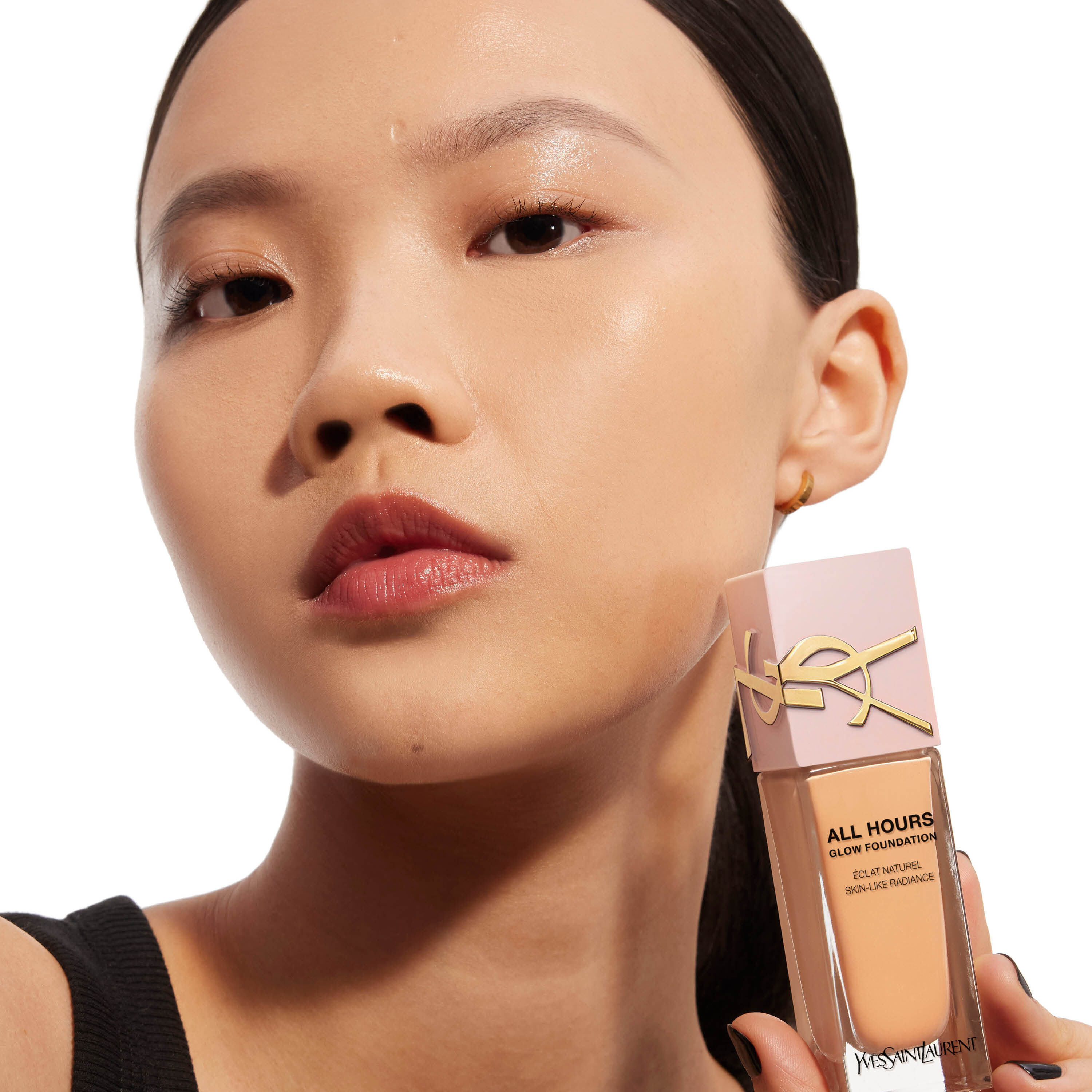 ALL HOURS GLOW FOUNDATION