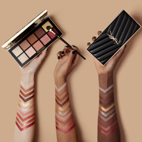 Nude color clutch 2025