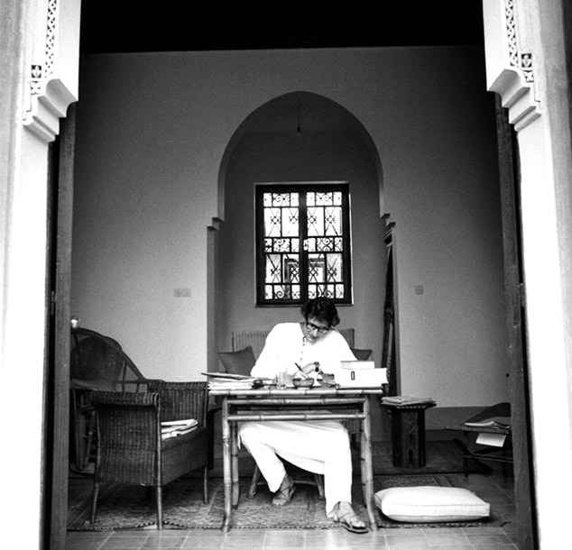 YSL working in Marrakech Pierre Boulat courtesy Association Pierre & Alexandra Boulat