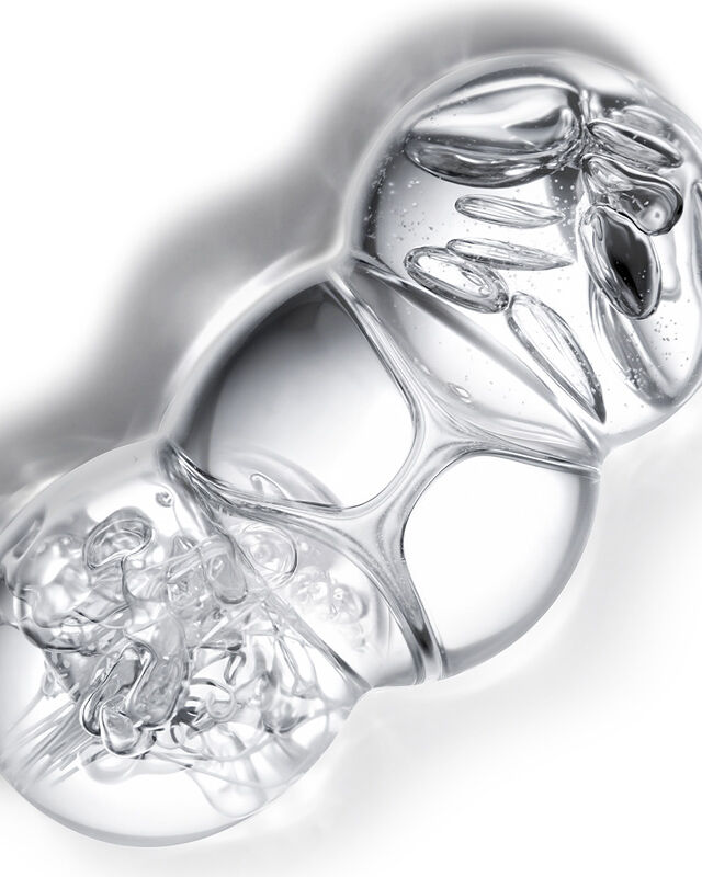 YSL Beauty Pure Shots Youth Reload complex, depicted as three interconnected, clear spheres.